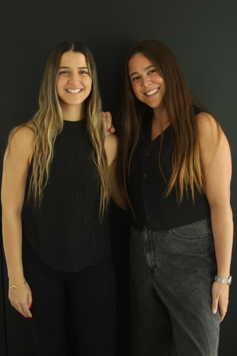 Equipo CAOS en la oficina